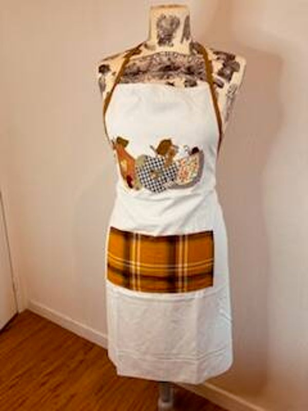 Tablier upcyclé en ancien drap