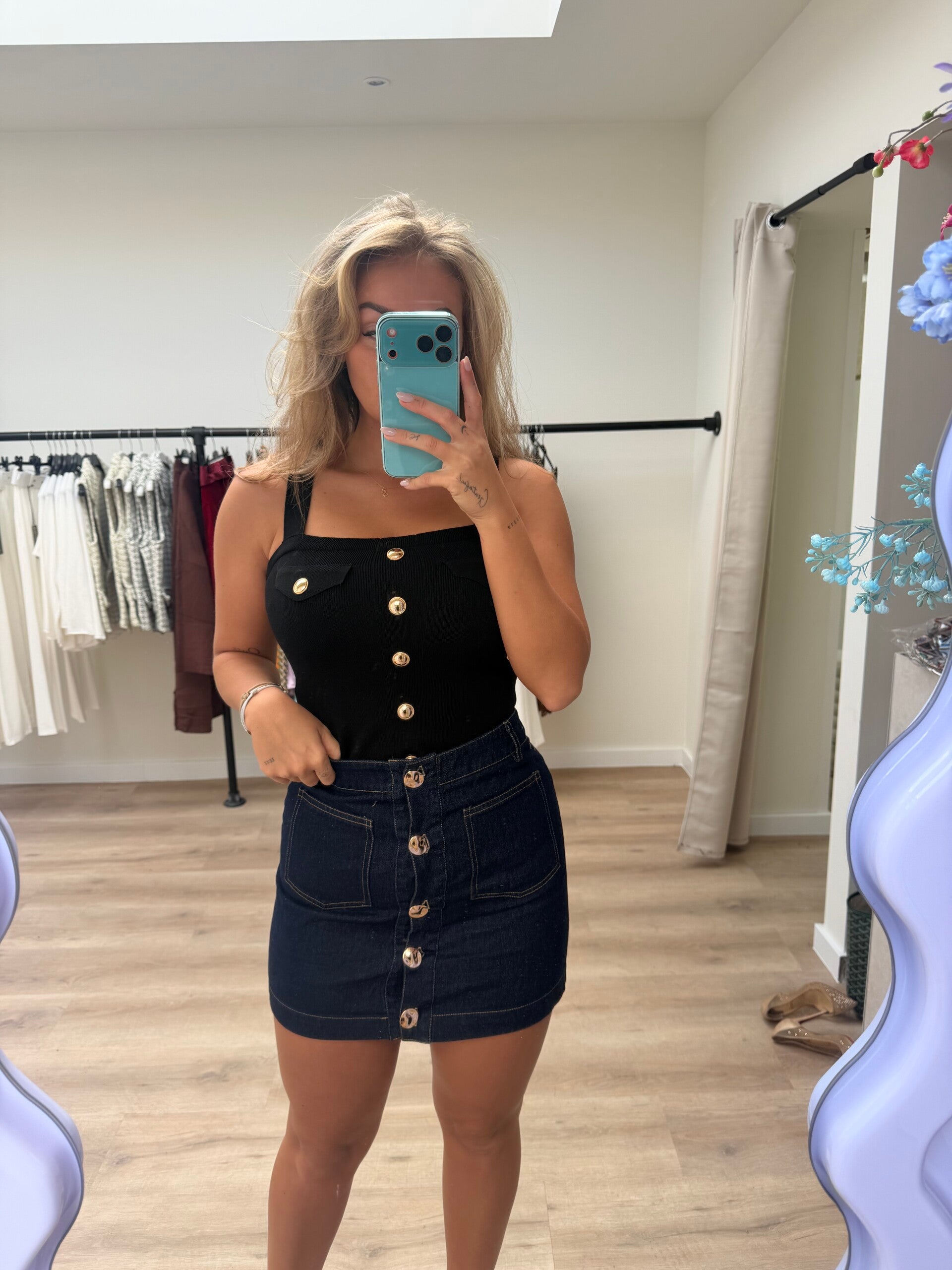 Gigi top