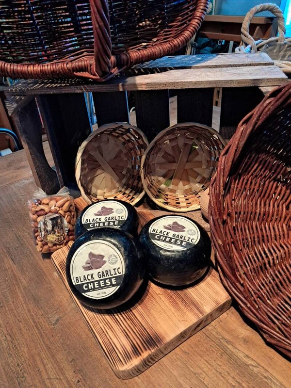 Black Garlic Cheese