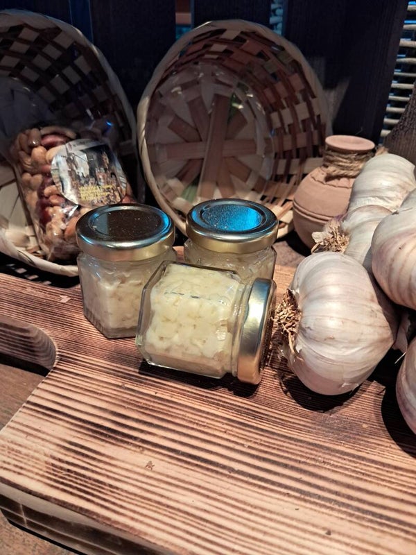Potje verse knoflook