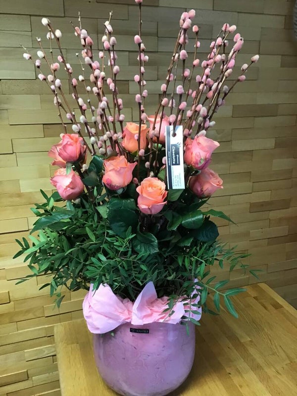 Roze vaas opgewerkt.