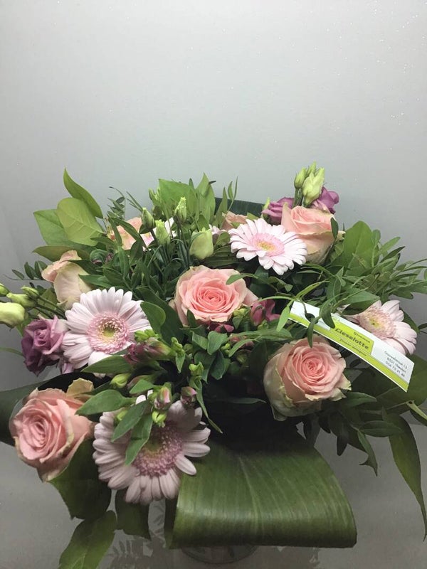 boeket in roze tinten.