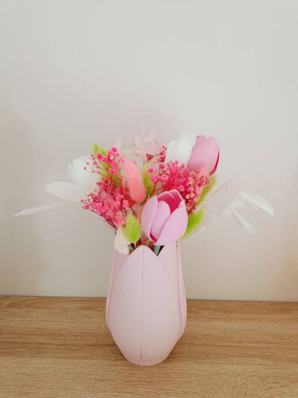 Tulpenvaas met droogbloemen en 3D tulpjes