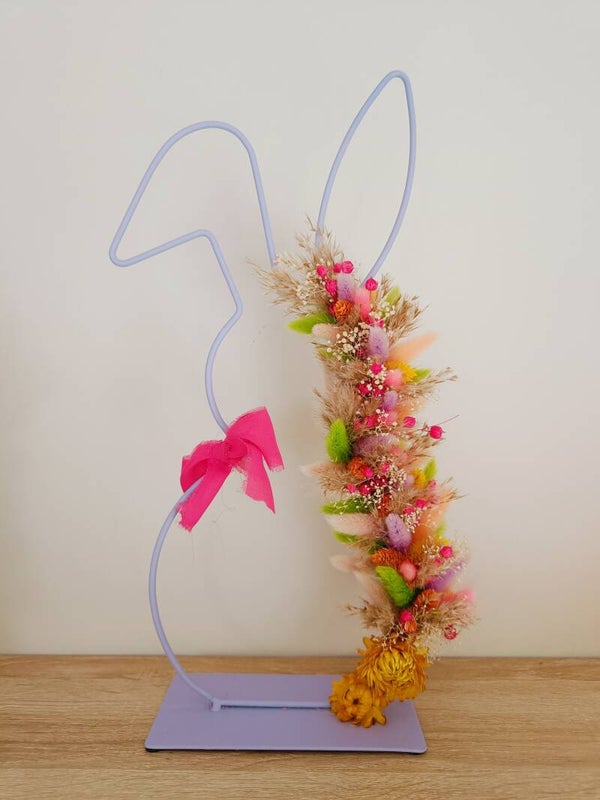 Staander konijn lila met droogbloemen