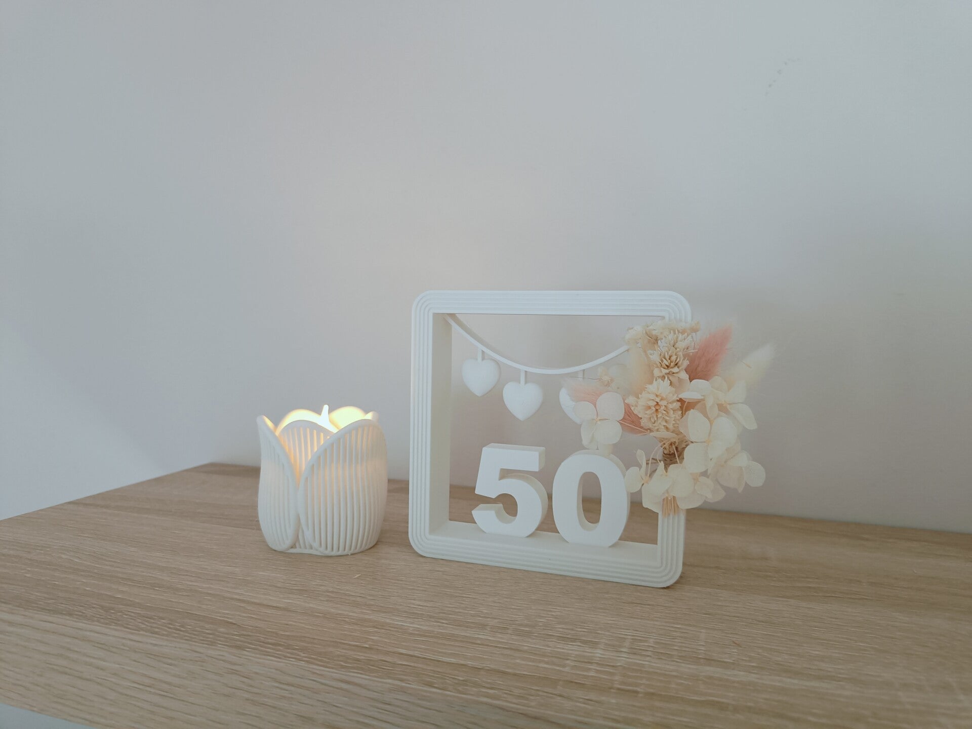 3D staander met hartjes en jaartal