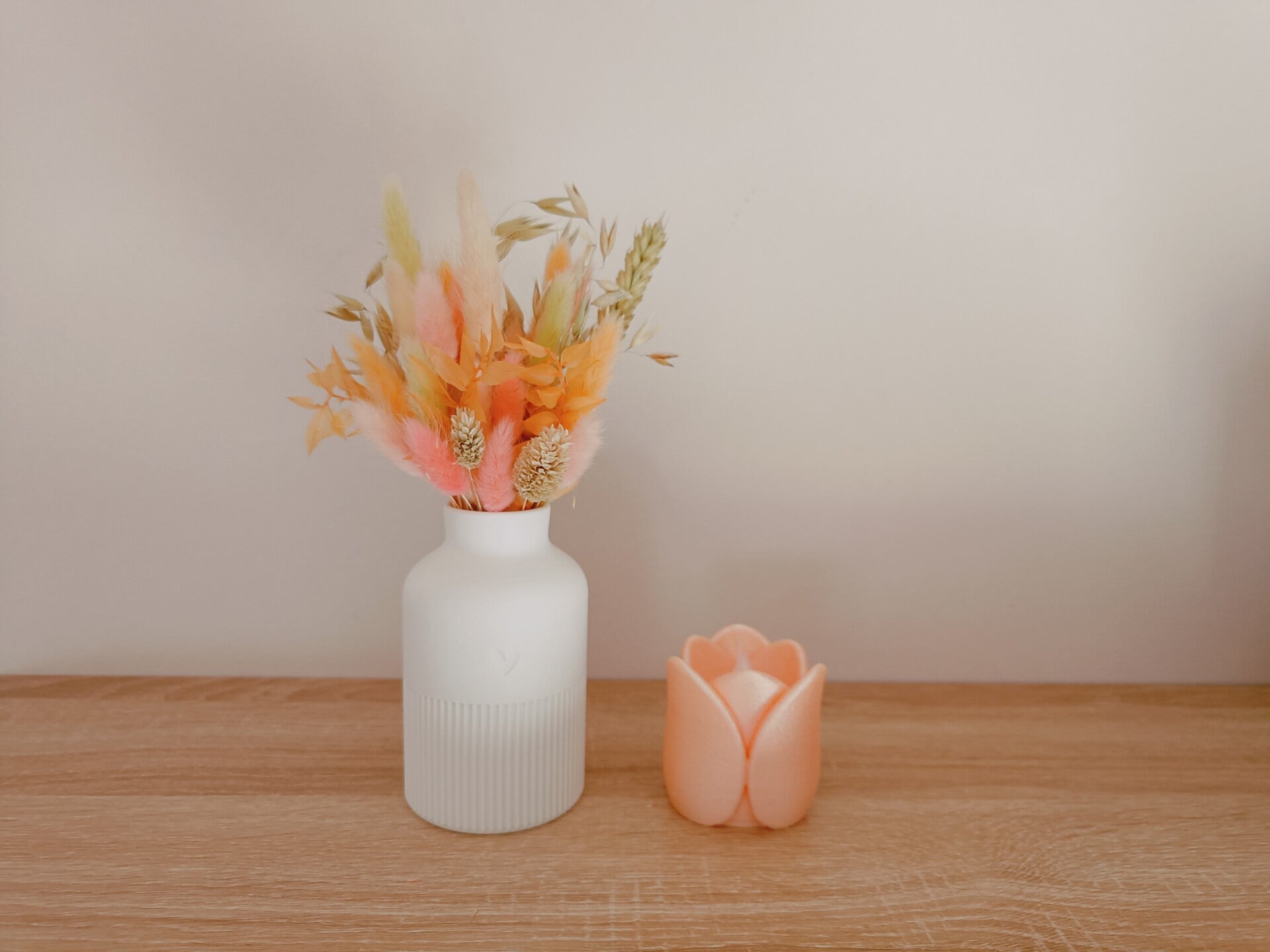 3D vaasje wit met droogbloemen peach