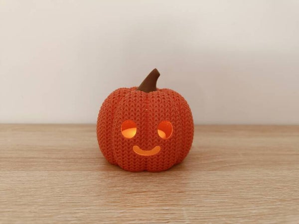 3D pompoen 'happy' met Led theelicht