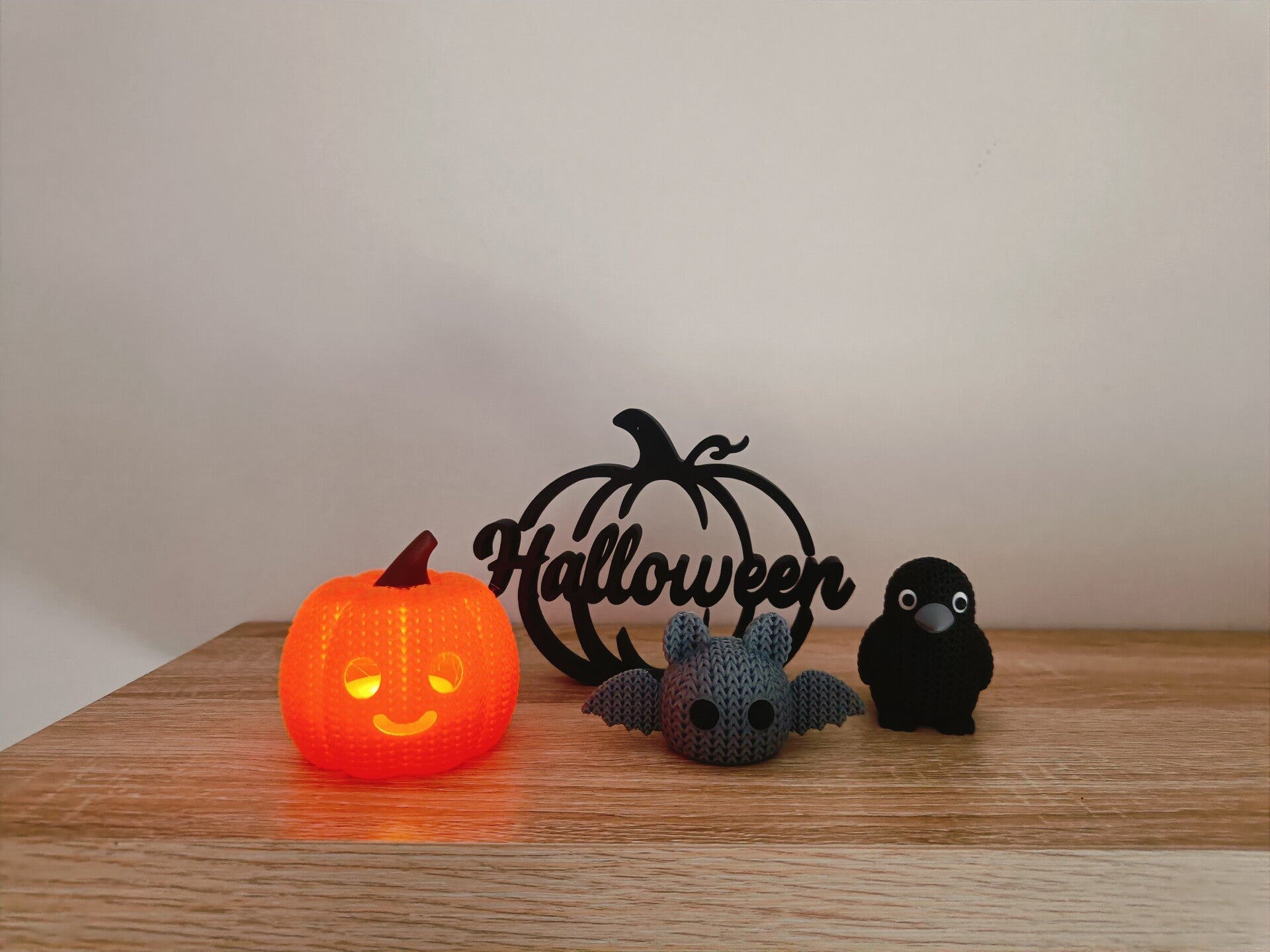 3D staand pompoentje met 'halloween'
