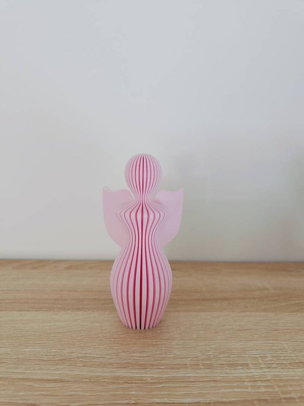 3D sierlijke engel Sabredesign