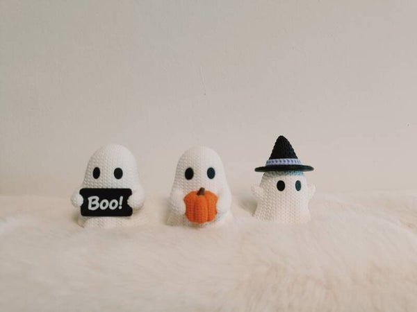 3D 'Knitted' spookje met heksenhoed