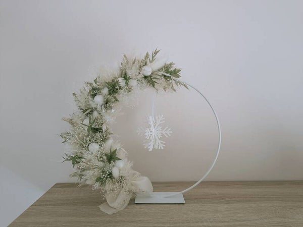 Ring met kerstster en droogbloemen