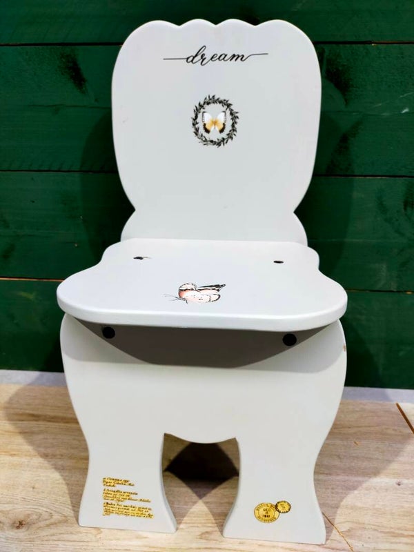 Klein stoeltje 'Vlinder'