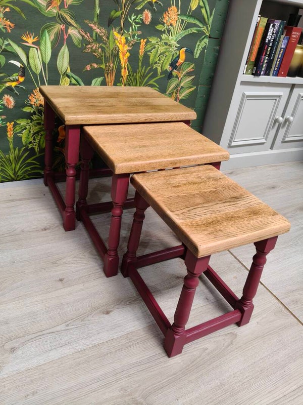 Set bijzettafeltjes