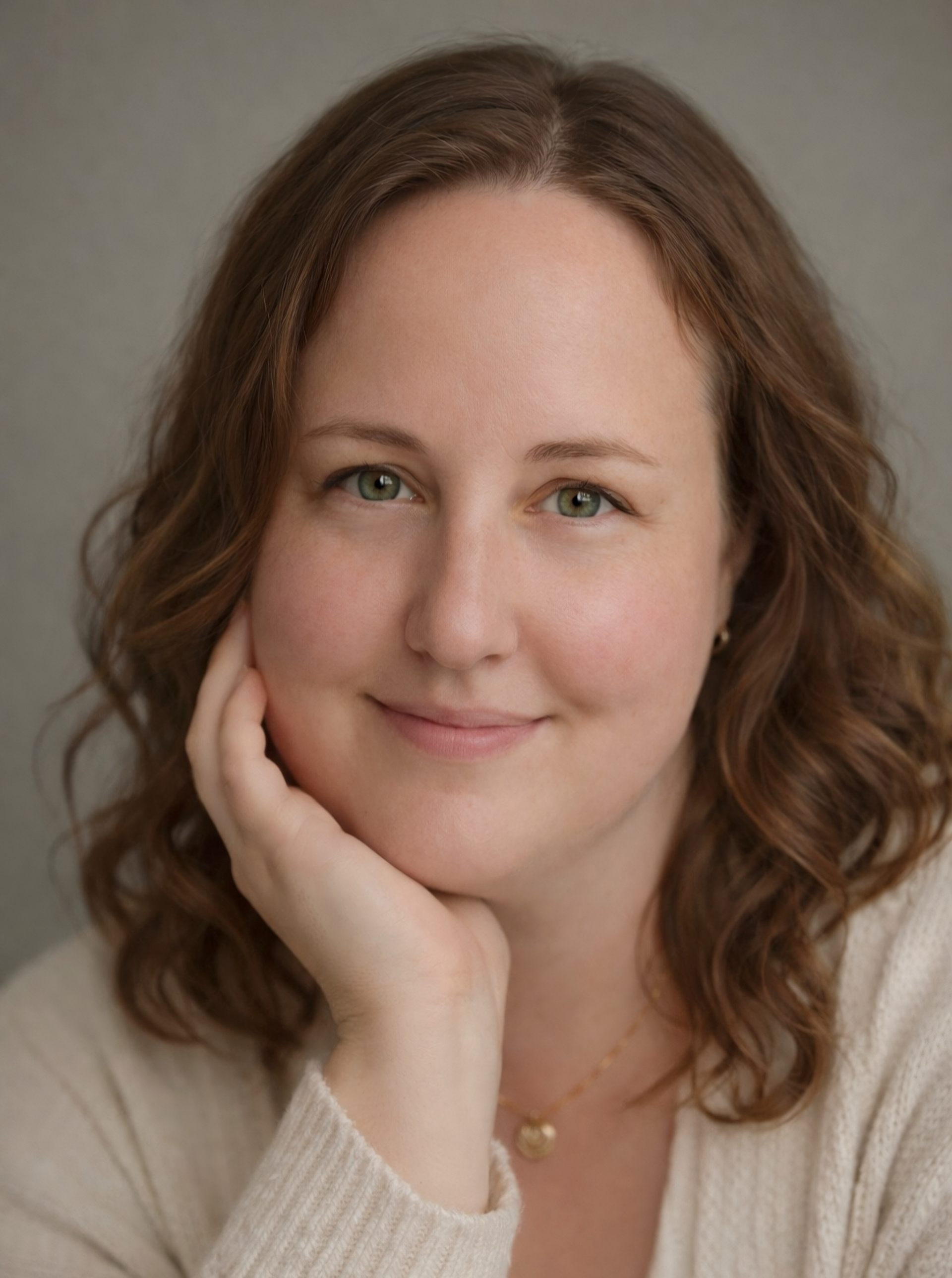 Porträt von Nicole K. Schuler, Autorin und Gründerin des Literaturprojekts Seelenhonig.