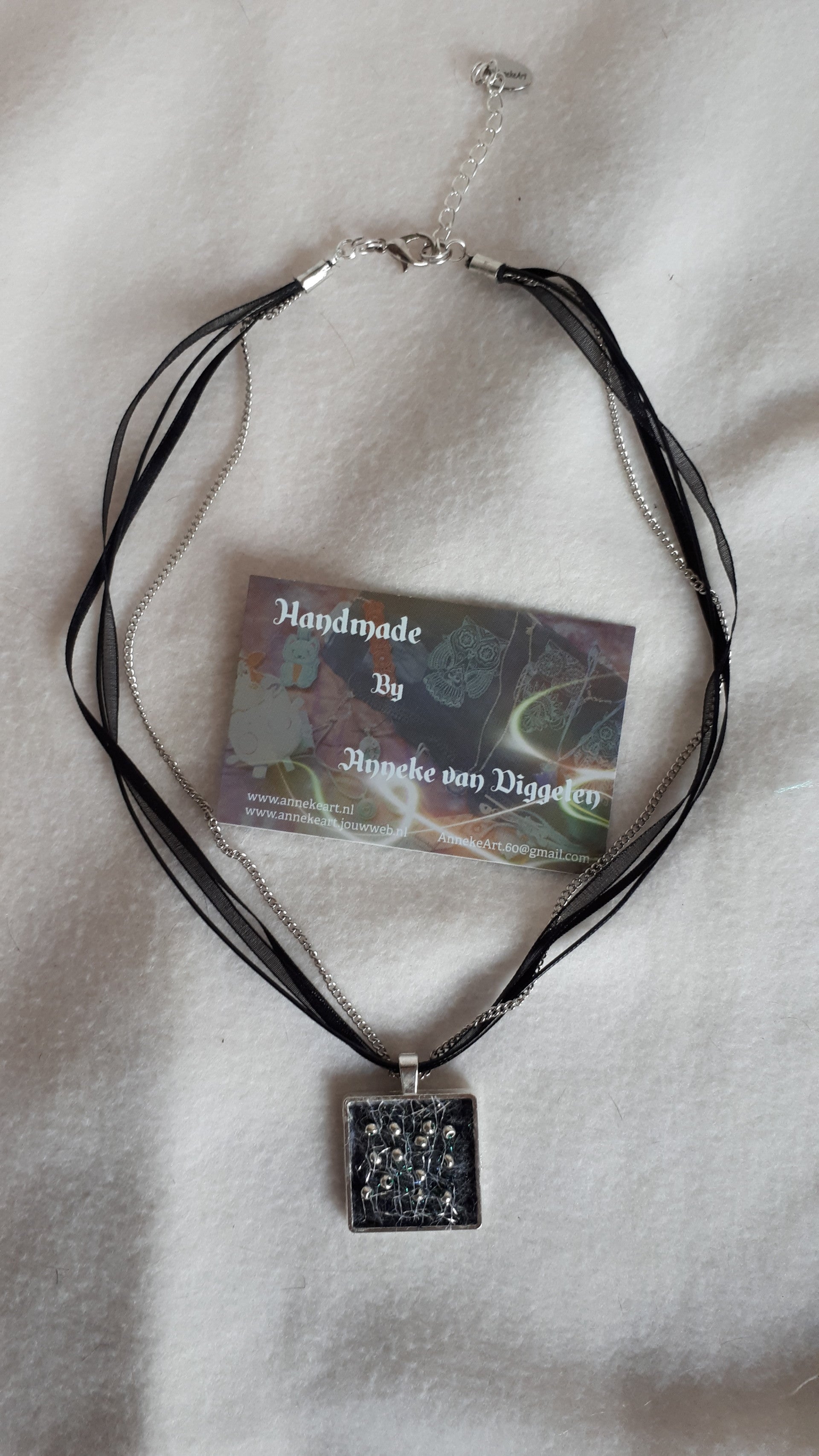 Kettingen verwerkt met vilt 1