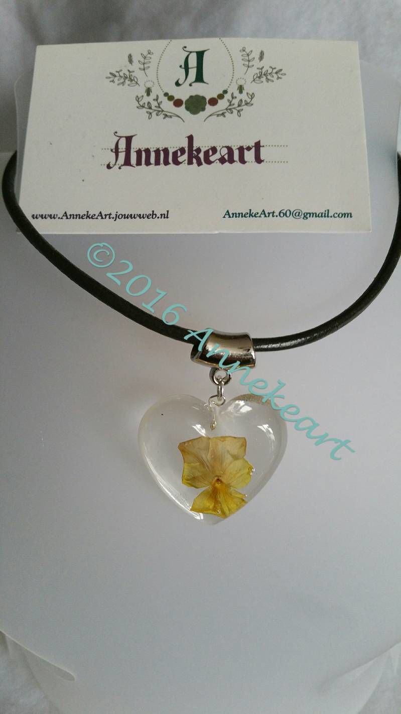 Kunsthars sieraden 4.