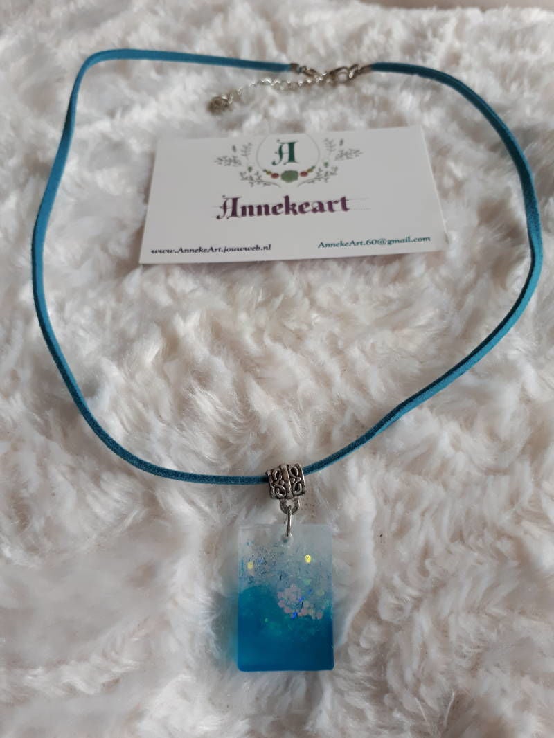 Kunsthars sieraden 7.