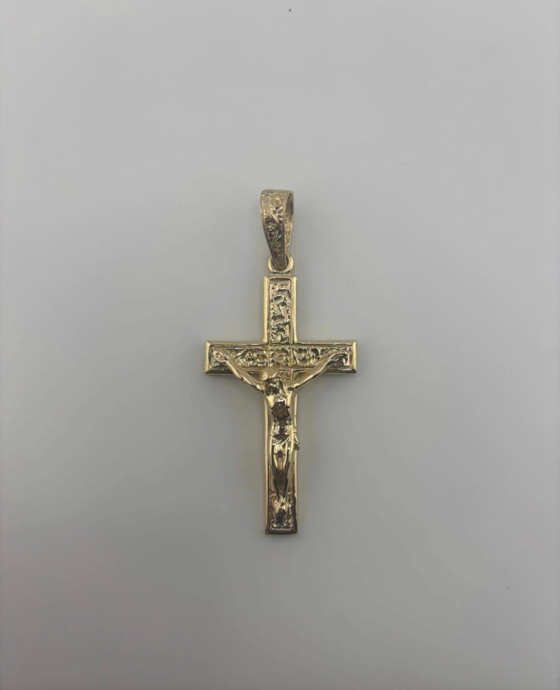 XL Crucifix Pendant, 9ct Yellow Gold