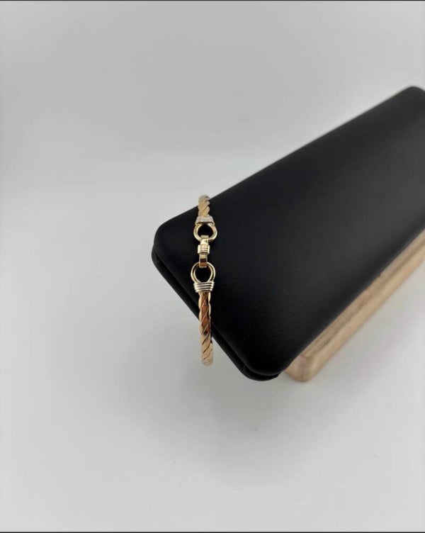 Double Hook Bangle 7.5", 9ct Yellow Gold