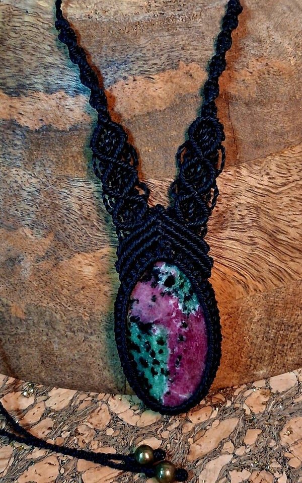 Collier Rubis sur zoisite