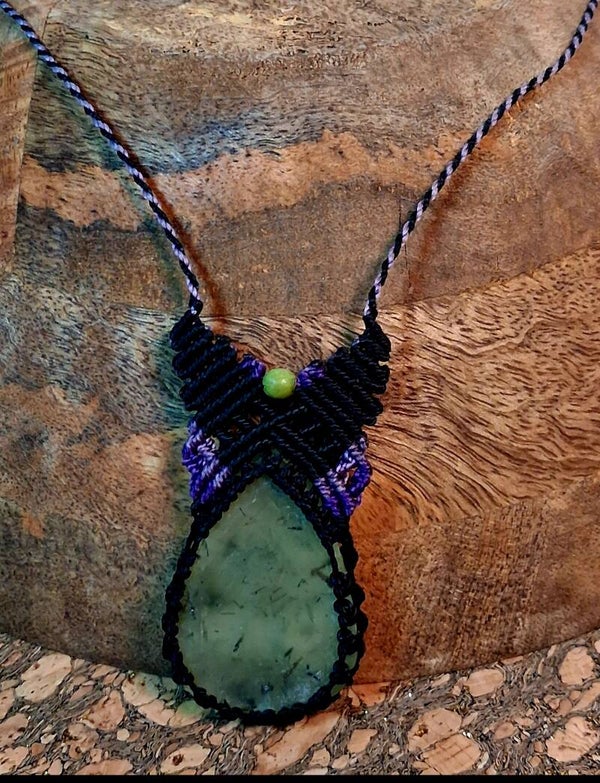 Collier réglable- pierre Préhnite