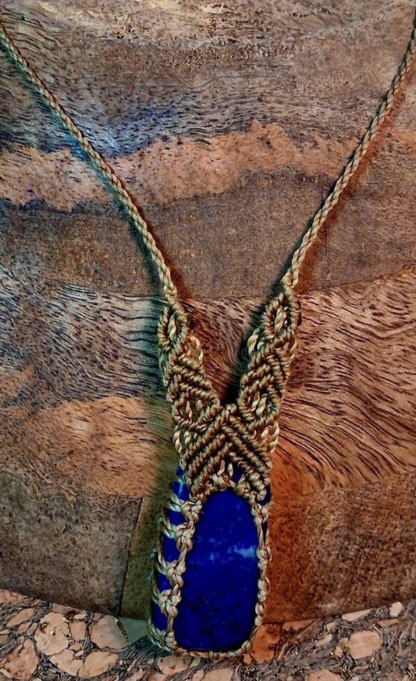 Collier réglable Lapis Lazuli - pierre de la créativité et de la bonne humeur
