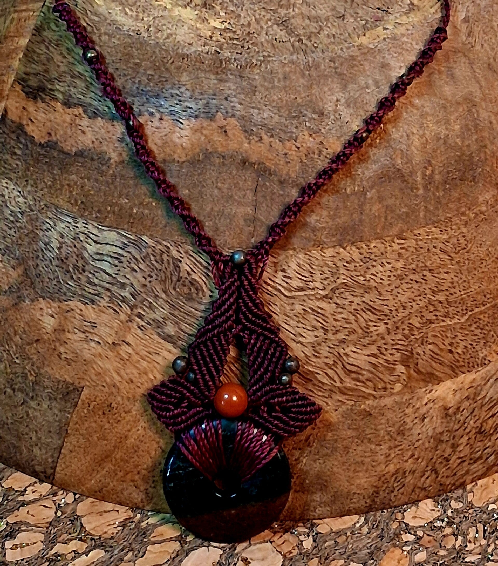 Collier reglable Héliotrope- pierre d’ancrage