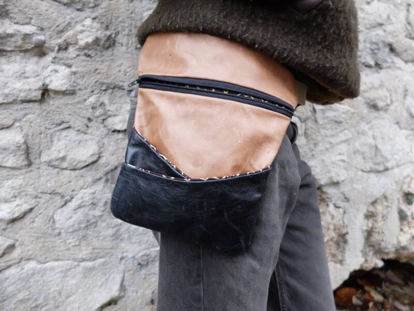 Sacoche cuir marron clair et noir - double poche avant