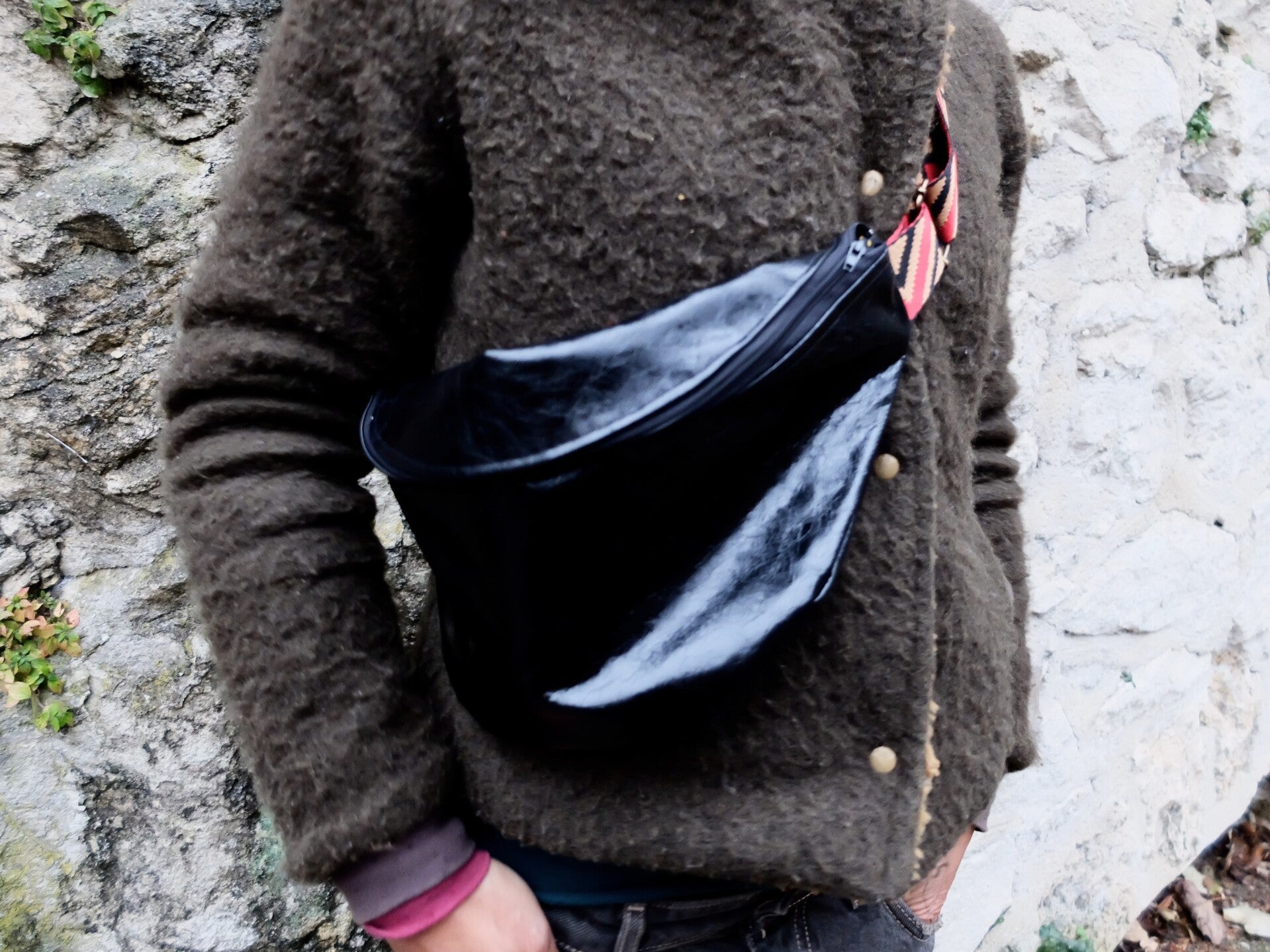 Banane cuir noir brillant - grand modèle et taille réglable