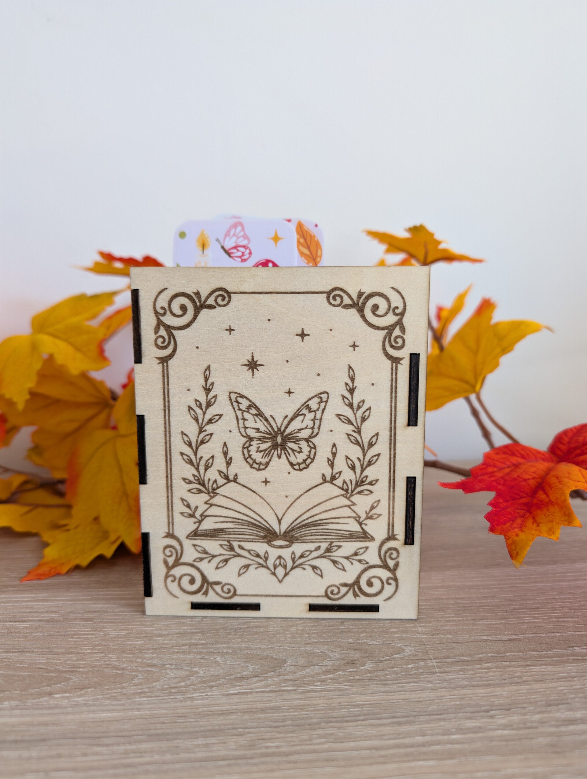 Boîte en bois papillon,