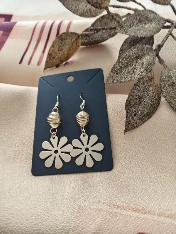 Flower Daisy Stud Earrings Gold  Stainless Steel- Trendy Jewelry