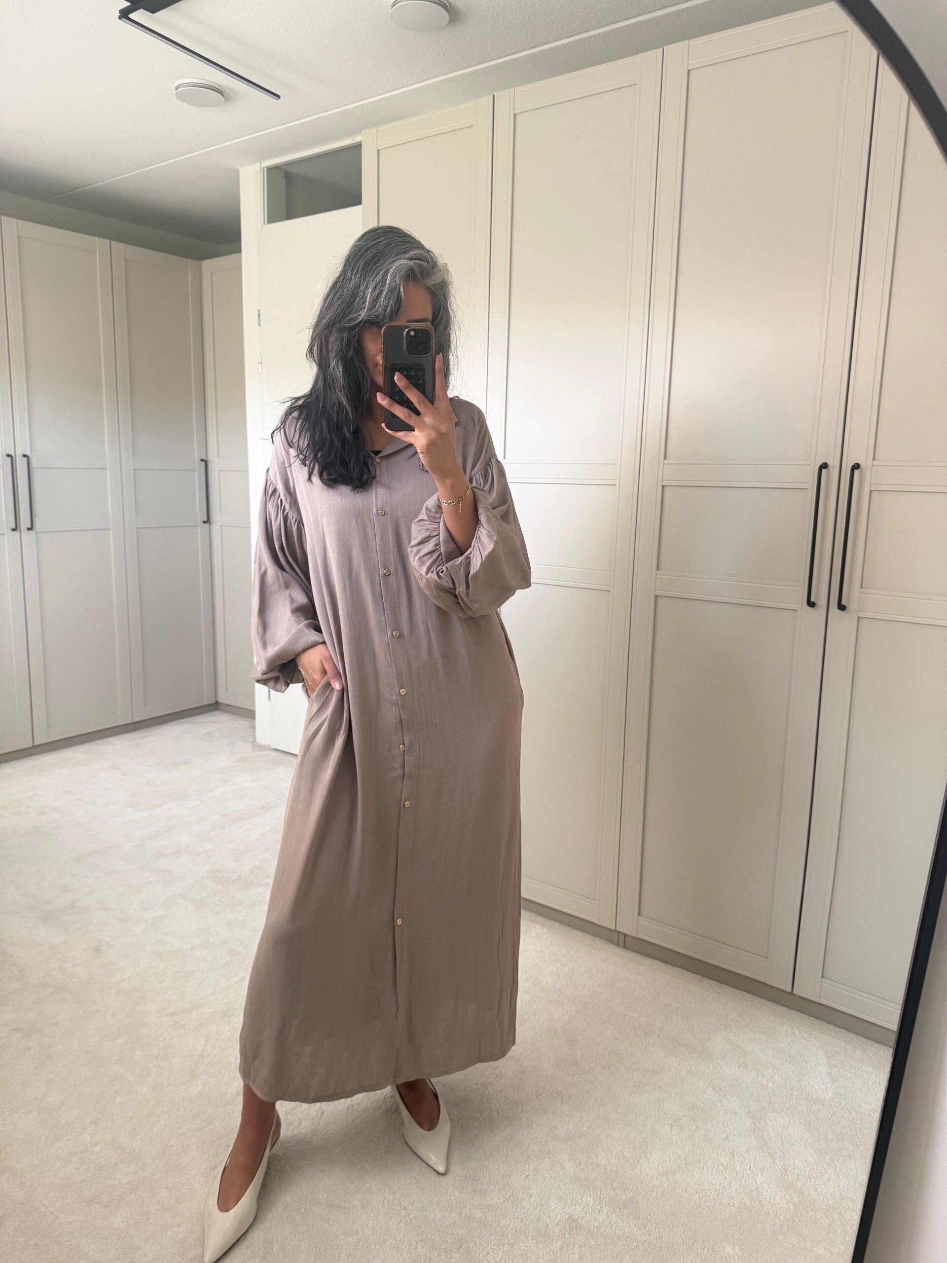 Taupe jurk lang