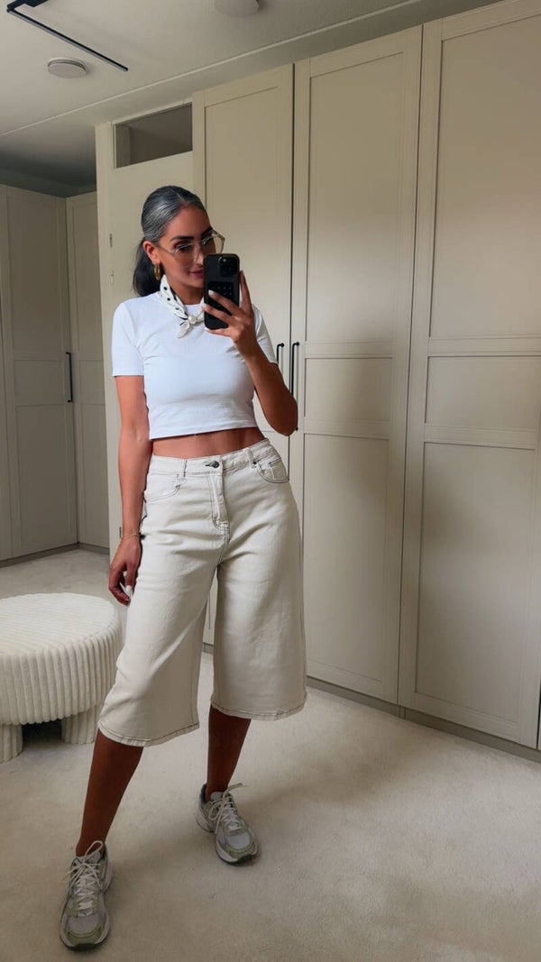 Short jeans creme