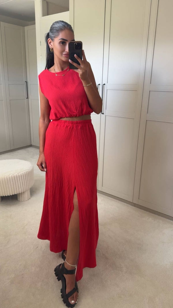 Rok Set Rood