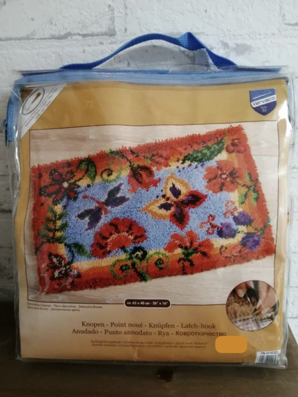 Decoratieve bloemen  -  Vervaco knooptapijt