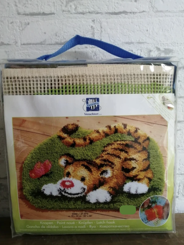 Tijger welp  -  Vervaco knooptapijt