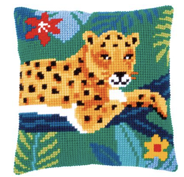 Luipaard  -  Vervaco borduurkussen