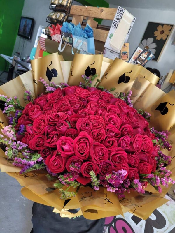100 Rosas grandes de color