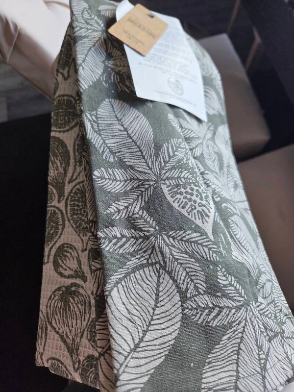 Rained and humble 2 pack tea towels