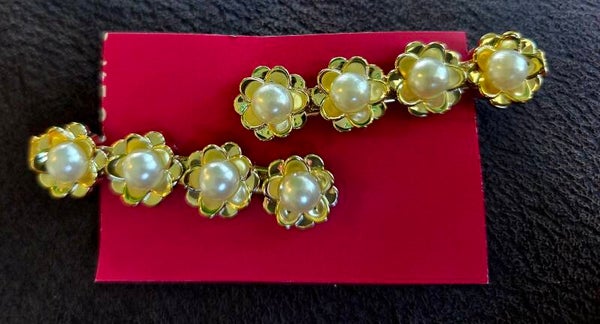 Decorative clips