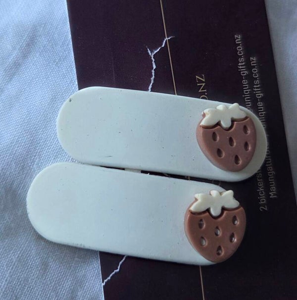 Decorative clips