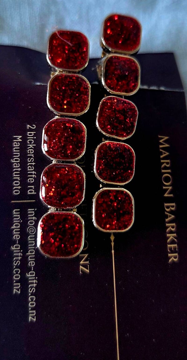 Decorative clips