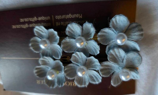 Decorative clips hair.pins