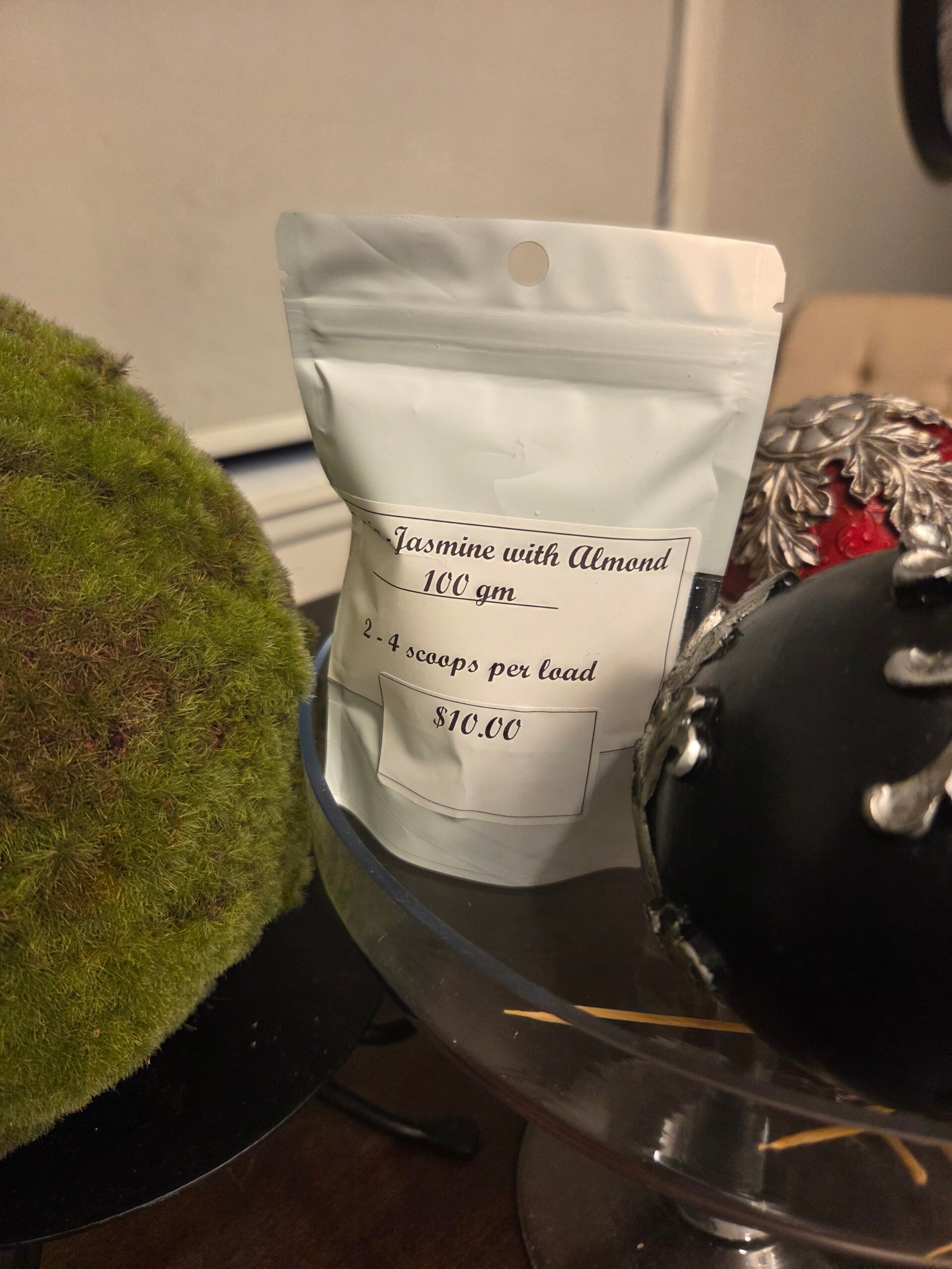 Z&Z freesia- jasmine with almond sample 100gms washing powder