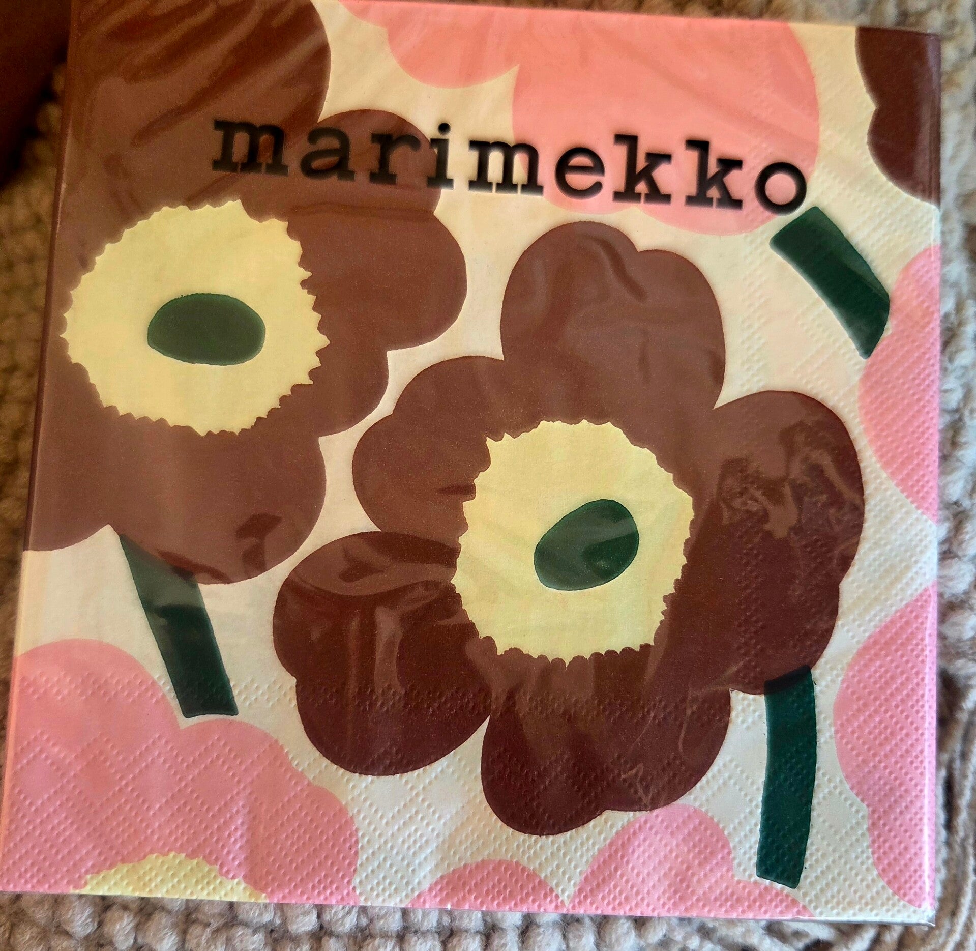 Luncheon serviettes Marimekko Parentti quality 3 ply