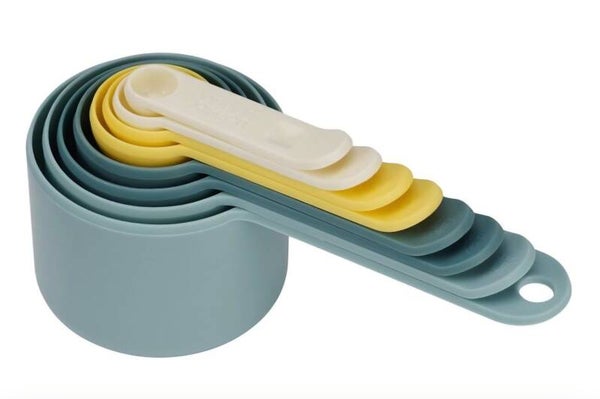 Joseph joseph measuring cups
