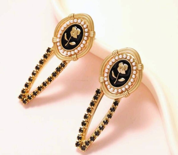 Decorative clips