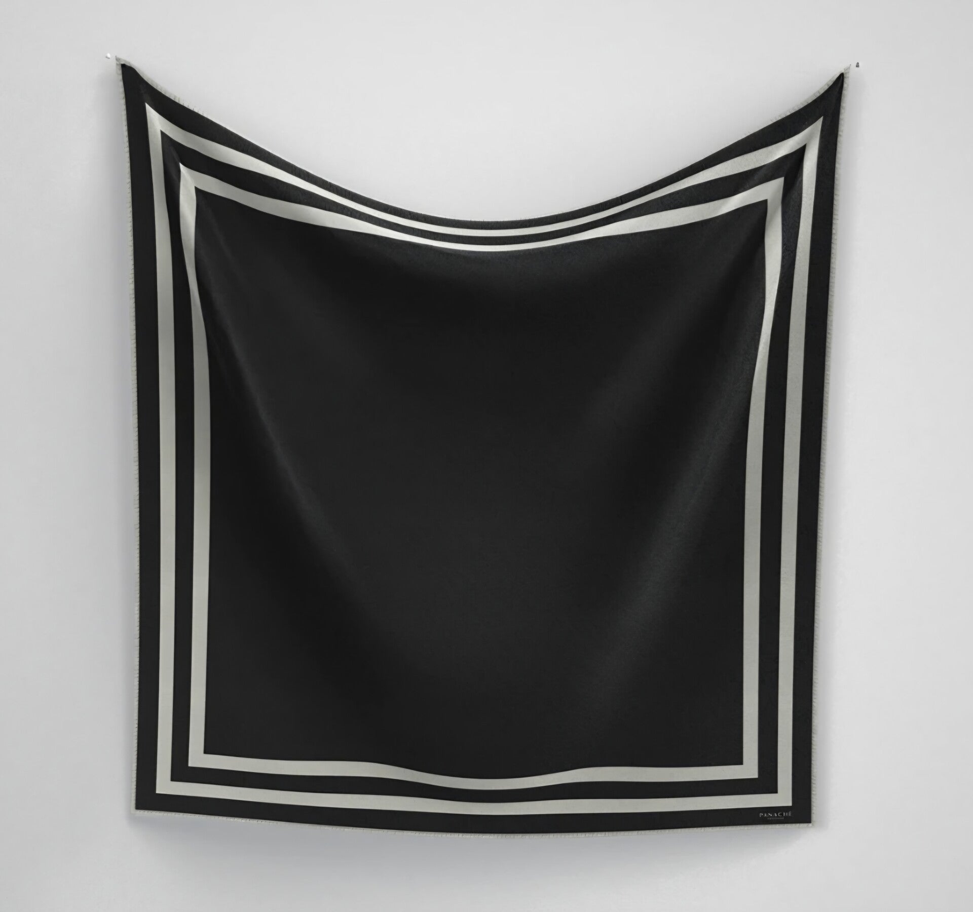 Panache scarf classique border black