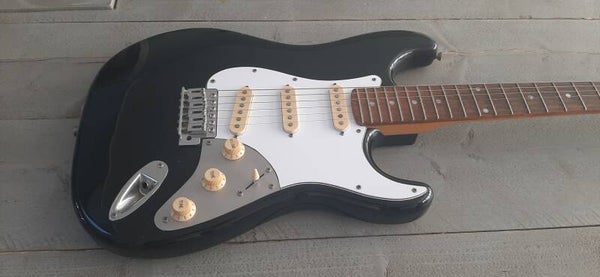 SBase® control plate for Stratocaster