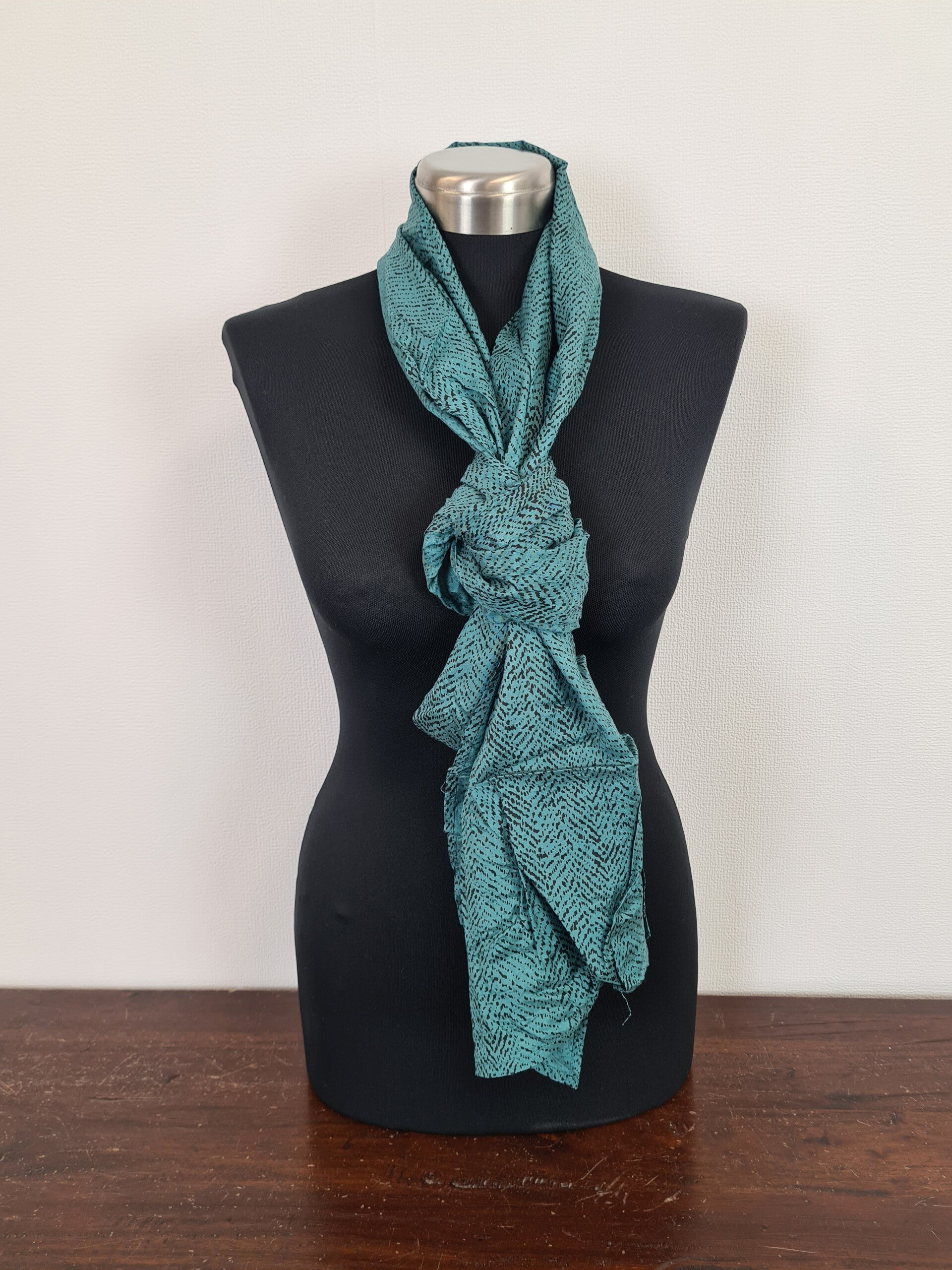 Sjaal blauw met zwart print